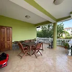 Guesthouse Brahja, Tirana