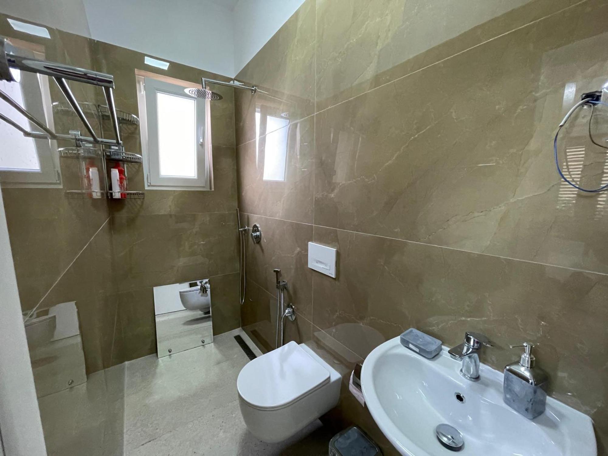 Brahja, Guest house Tirana