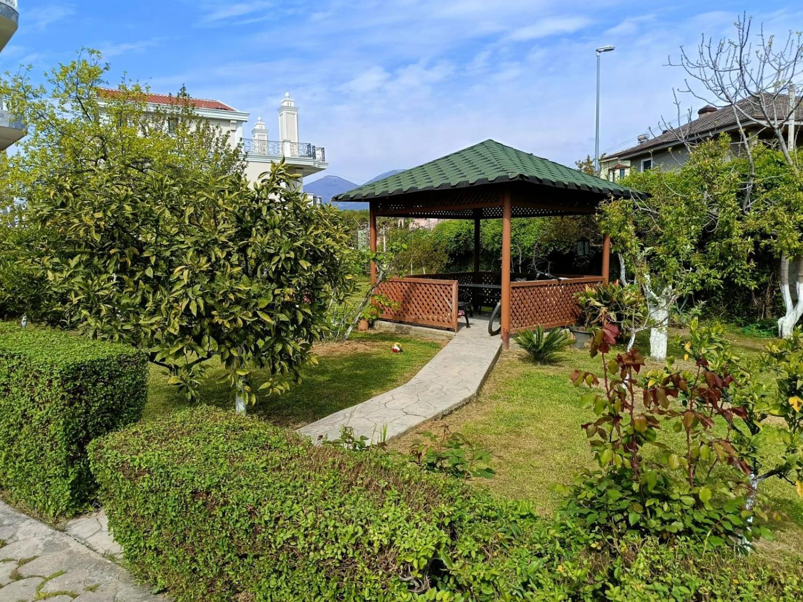 Brahja, Tirana